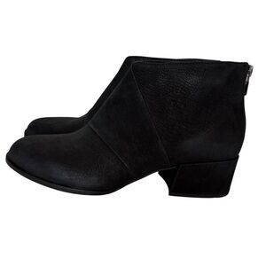 Eileen Fisher Leather Zip Block Heel Size 9